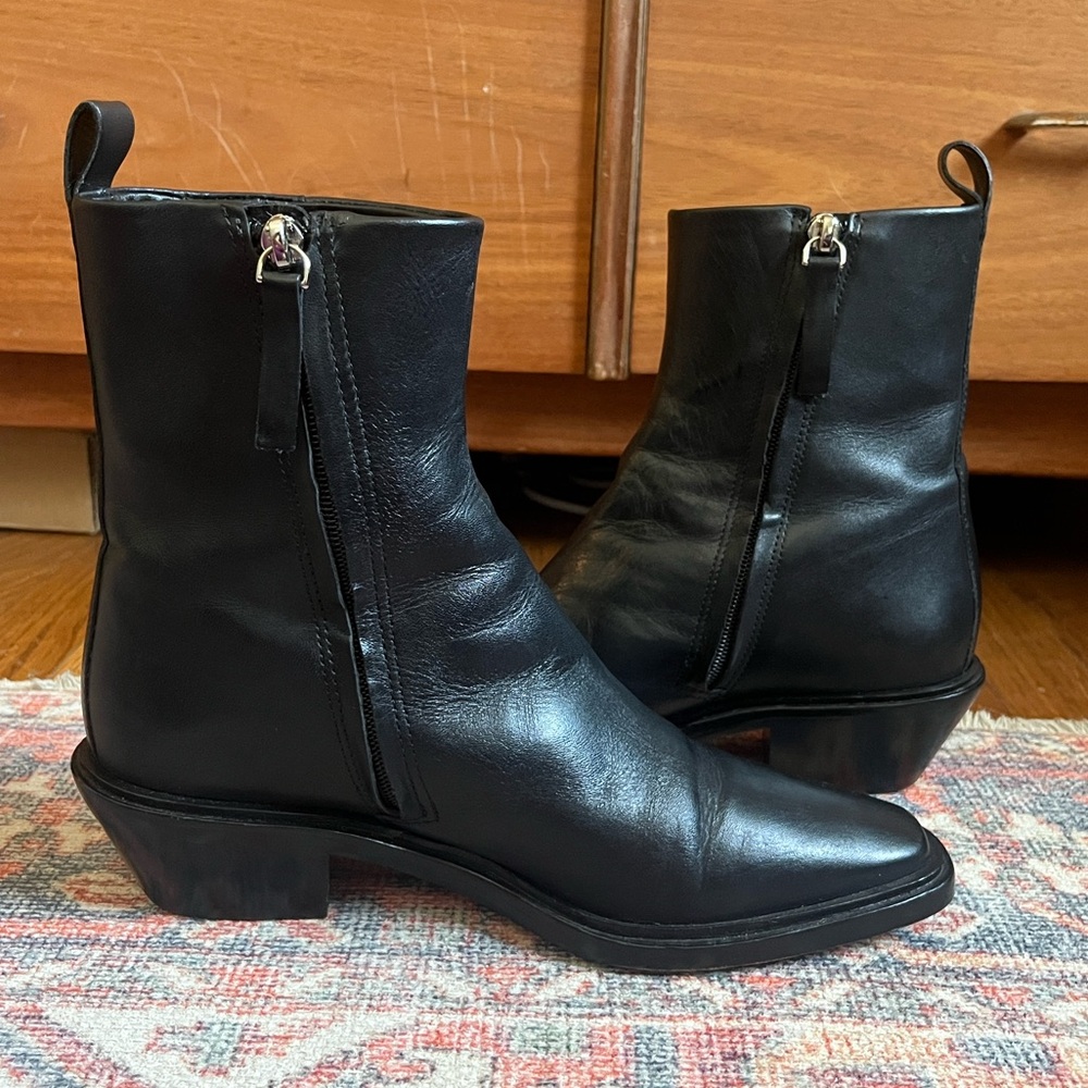 Everlane Heeled Zip Ankle Boot with Snip-Toe/Square Toe, Excellent - Picture 8 of 13